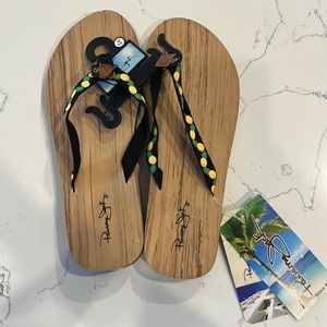 Pineapple flip-flops